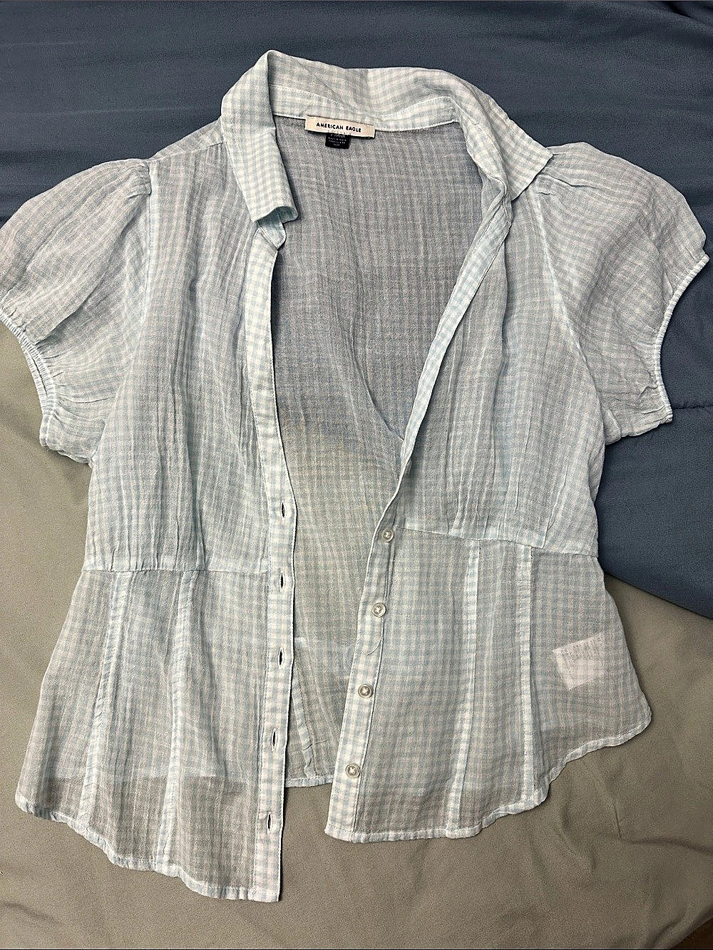 American Eagle AE Short-Sleeve Button-Up Shirt Blue & White Like New